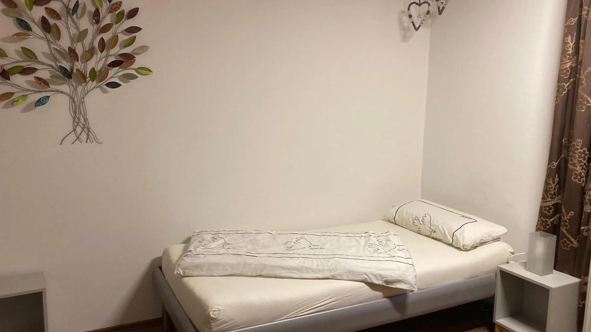 Homestay Zimmer- Ruhe Am Moehrenbach Monheim
